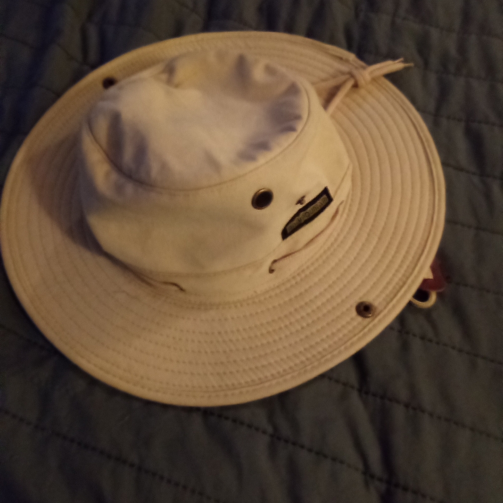 White Outdoor Safari Hat